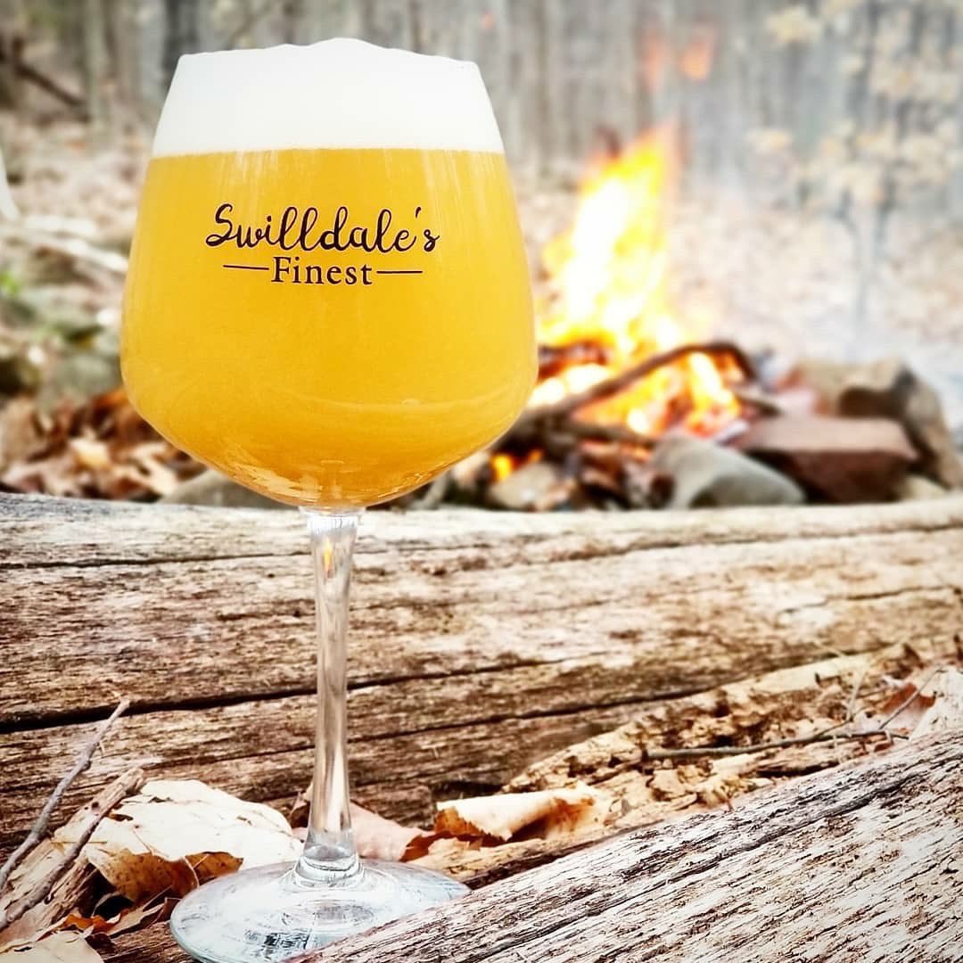 KinsmenBrewing's tweet image. 🚨 ONLINE STORE NOW OPEN 🚨 
Due to the overwhelming support of Kin-side pickup, we’ve decided to expand ordering to online sales. Head over to kinsmenbrewing.com to start shopping. We are open for pickups from 12-6pm Sundays. #supportlocalbeer #swilldalesfinest  #ctbeer