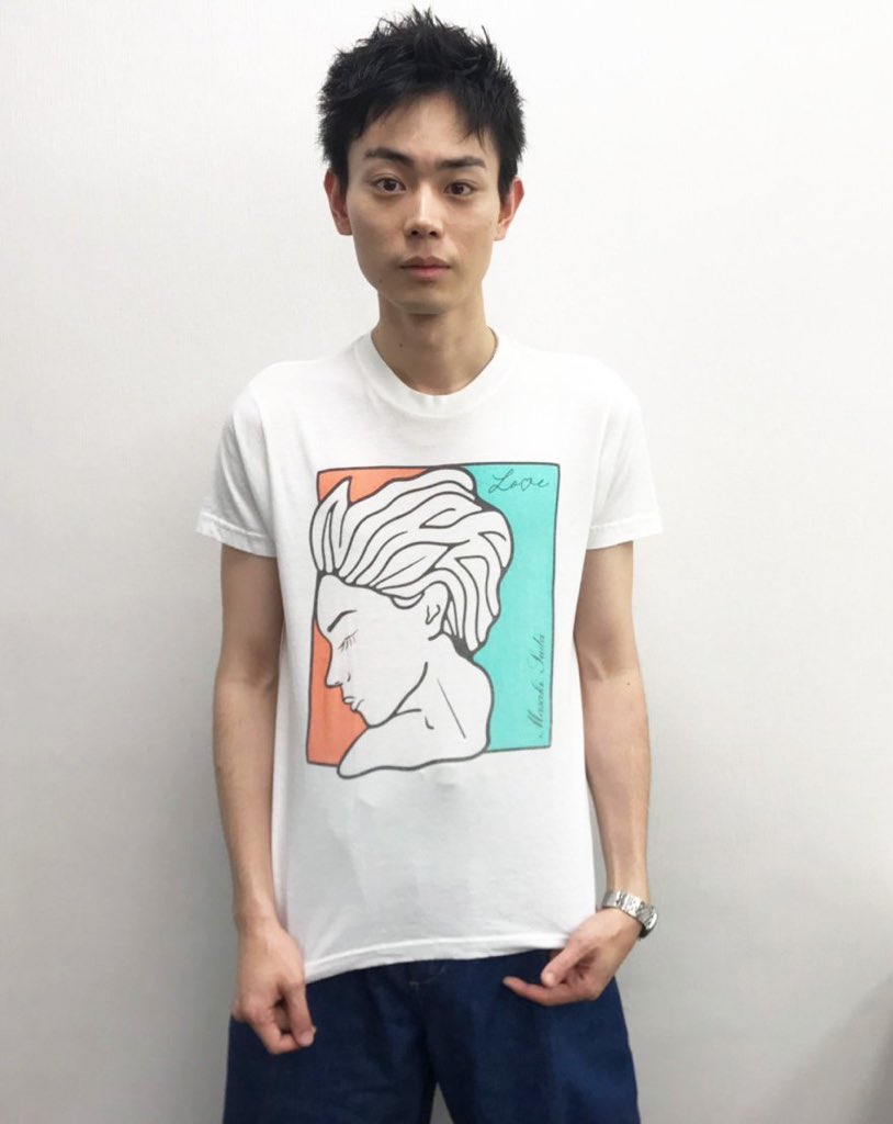 スーモ On Twitter ダボダボな服きても華奢なのがわかるし グッズのsサイズをなんら平然な顔して余裕で着こなしているの凄すぎて
