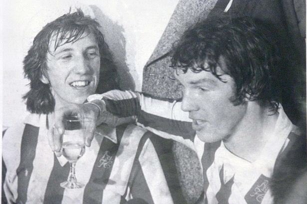 If you are a football person please join the challenge of posting a football photo. Just one picture, no description. Please copy the text in your status, post a picture and look at some great memories/pictures.