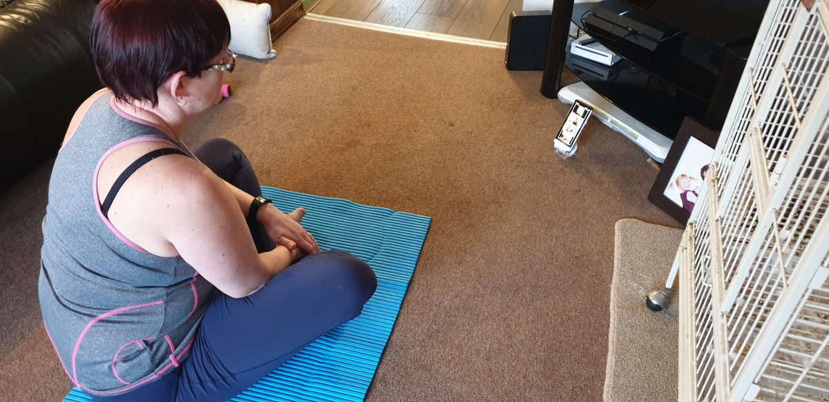 Donnaxj600s's tweet photo. I very rarely miss my sunday evening core class. This week we still did it via zoom thanks to our love instructor. #active #corefusion @ImprImpactLtd @MissKPetty1 hope you are impressed that I still didn't miss it!😂 https://t.co/sYTbzWzaJu
