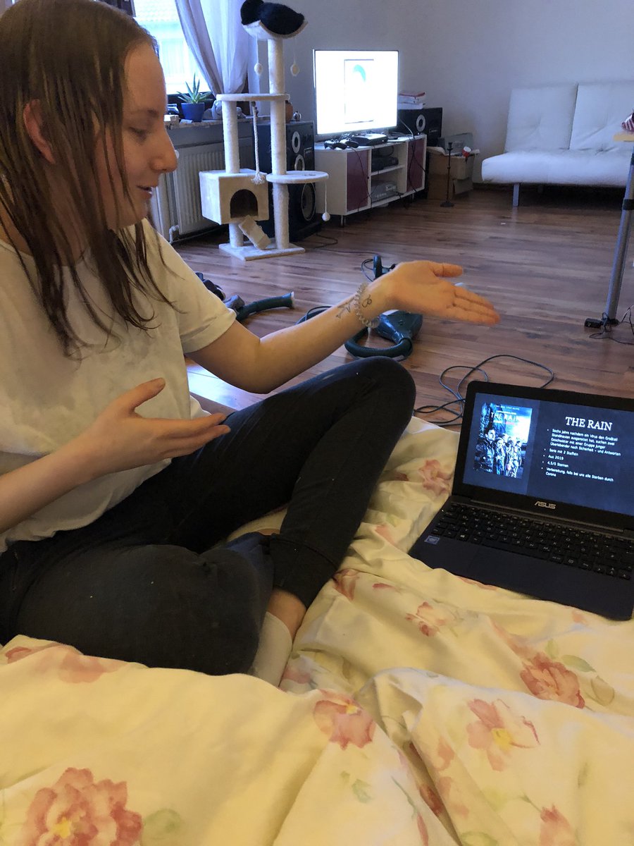 shit_papi's tweet image. SHE REALLY MADE A PRESENTATION ON WHICH TV SERIES TO BINGE NEXT. I am dead. #QuarantineLife