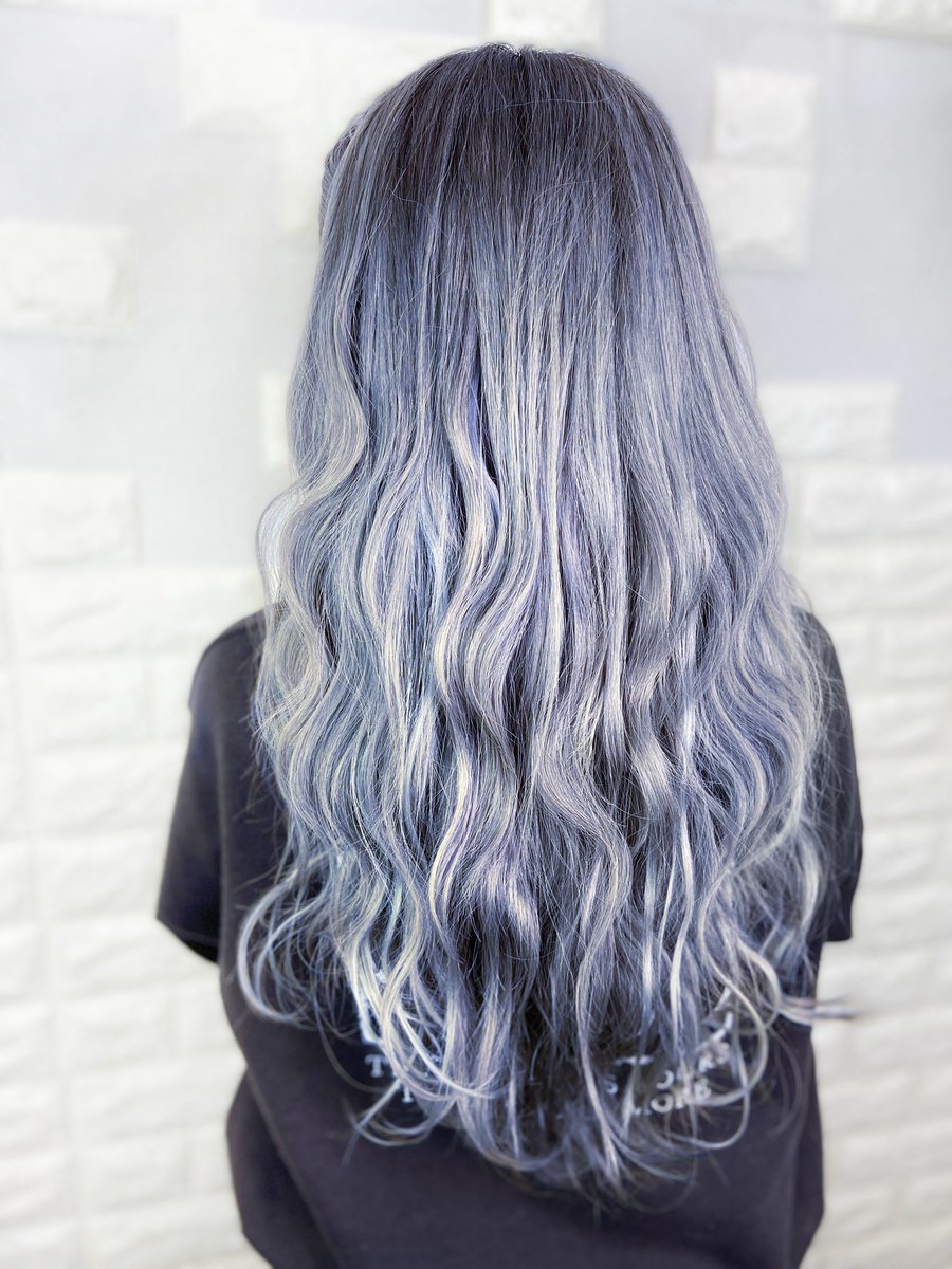 小泉朋之 シェルティフィエル プルエクステ 錦糸町 アイスブルー にカラーバターで Colorしました ご予約はこちら T Co Bzaj4fjm9p 公式ホームページ T Co Qxyalzohay プルエクステ バレイヤージュ