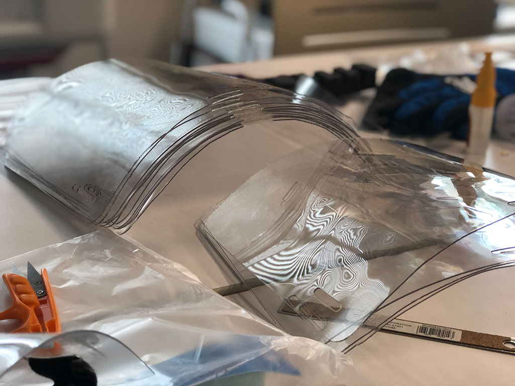 In a campus building quieted by the #CoronaLockdown, <a href="/IUBloomington/">IU Bloomington</a>'s MILL Makerspace machines are abuzz, churning out much-needed #PPE for area medical workers and first responders. 
#B1GImpact #CoronavirusUSA 

For more: bit.ly/2w233C0