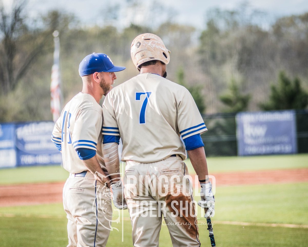 CoachWalker_RHS's tweet photo. Challenge accepted @brent_tucker41. Once you are nominated you have 24 hrs to post a coaching photo, or you donate $20 to a local charity. You then nominate 4 coaches.

I nominate @clemson44david @44crown @Dwiltz @aweldon93 https://t.co/SJFvorruy2