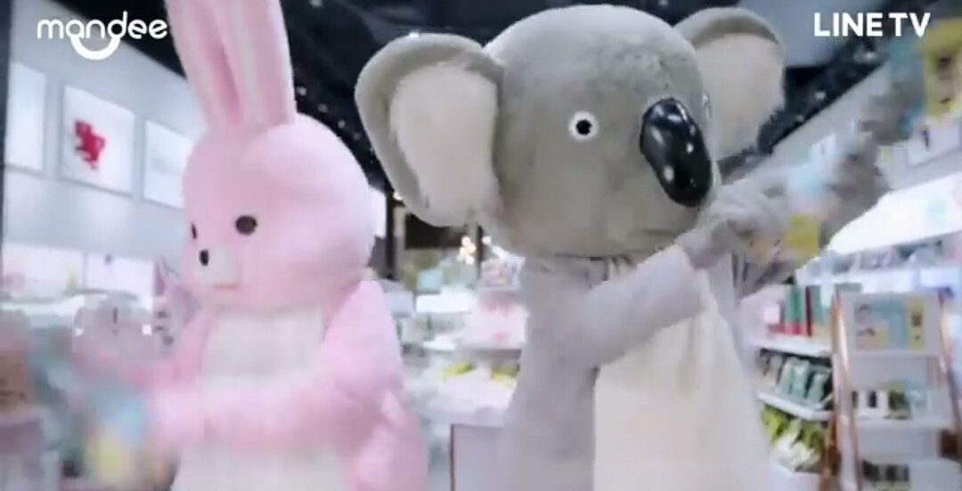 iamdybrrr21's tweet photo. I think I watched the wrong BT21 series 😅😁
Cooky❤Koya, BL edition.
#BL21
#WHYRUtheseries https://t.co/pWCg9svM0V