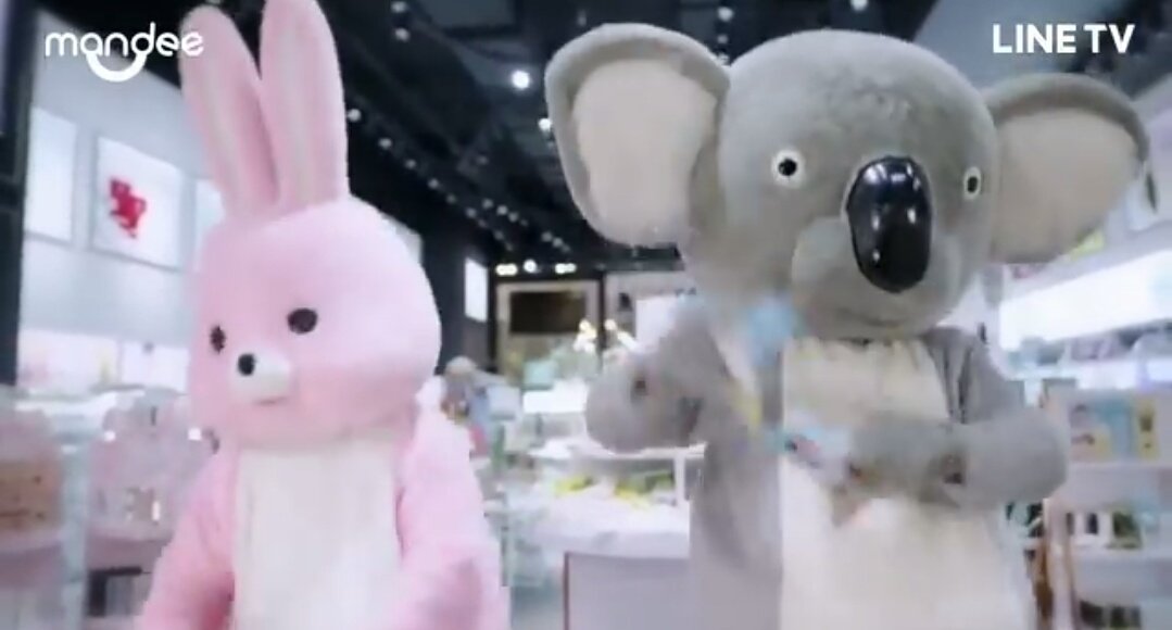 iamdybrrr21's tweet photo. I think I watched the wrong BT21 series 😅😁
Cooky❤Koya, BL edition.
#BL21
#WHYRUtheseries https://t.co/pWCg9svM0V