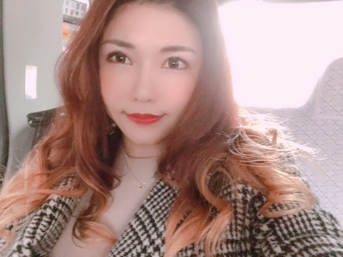 不動産をサイトで観まくるのが趣味。

I love watching the real estate website.

我喜欢看房地产网站。

池袋は熱いね〜 https://t.co/hFbIHT