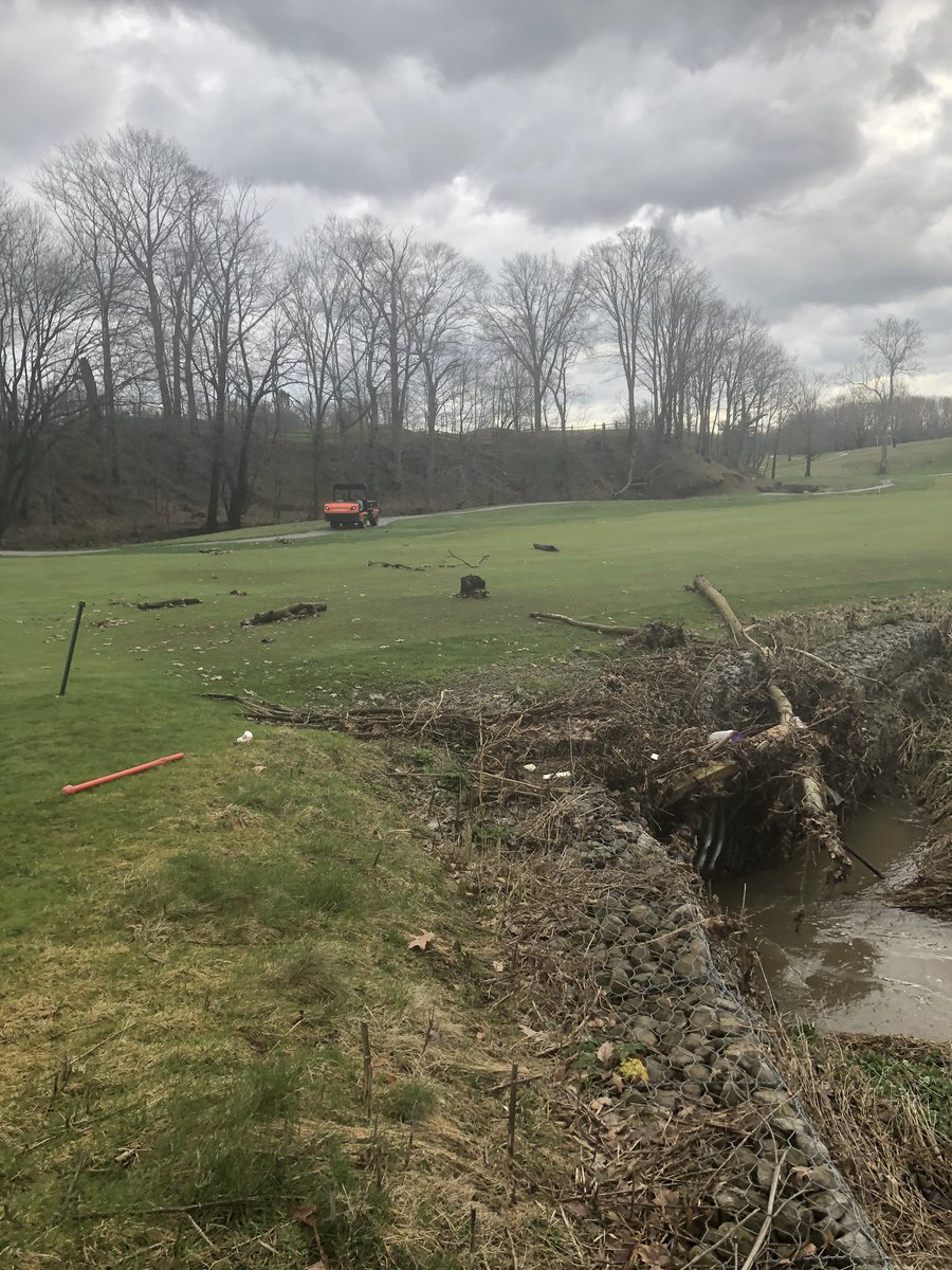 We don’t see Wiley Creek come over its banks often...but 2 inches in 30 mins will do. #hole13