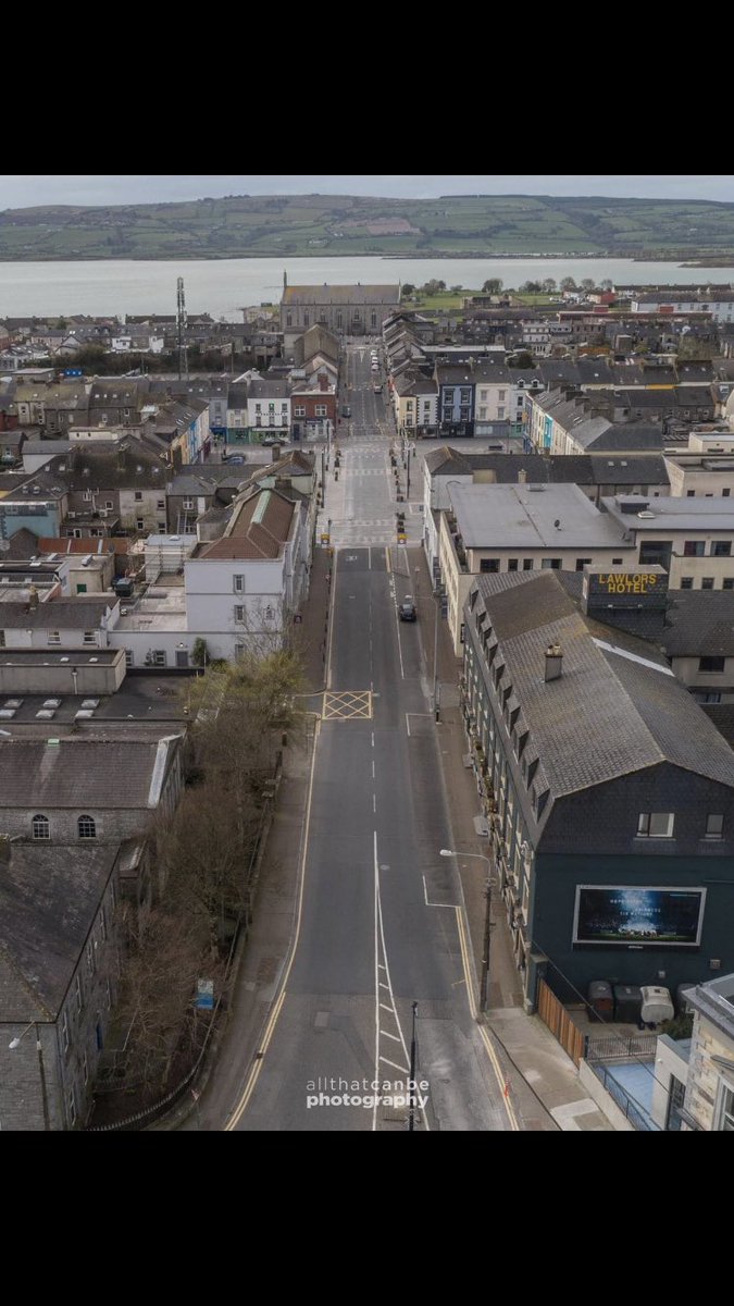crockerajax's tweet photo. These are fantastic photos of how quie it is in Dungarvan today.!! https://t.co/YYbaZi7KCt