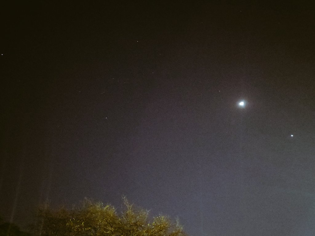 RawatAjay12's tweet photo. Clear night sky with stars probably after 15-20 years ! Earth is on break ! Covid-19 will surely teach us so many things.. #AirQuality #ClearSky #EarthBreak #CoronaLockdown https://t.co/wTjVZe5Hgh