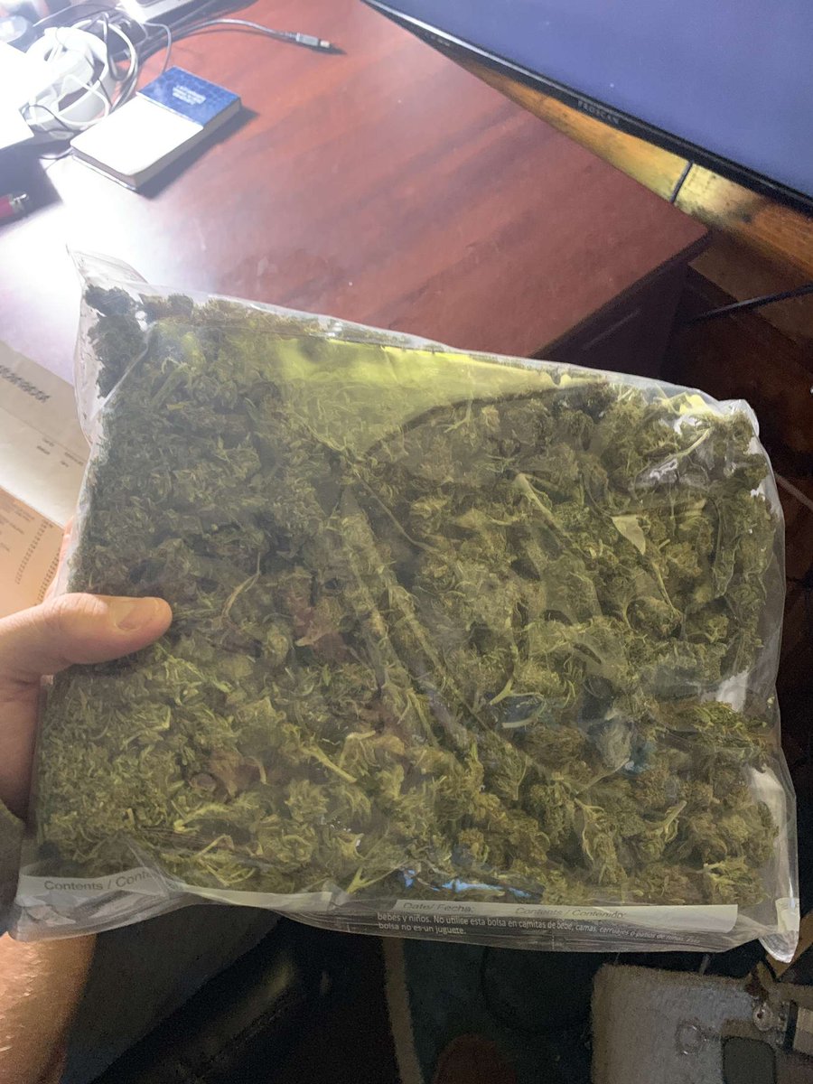 LPabloplugking's tweet photo. Got #weed #marijuana #cannabis https://t.co/lUbf8VkNV3