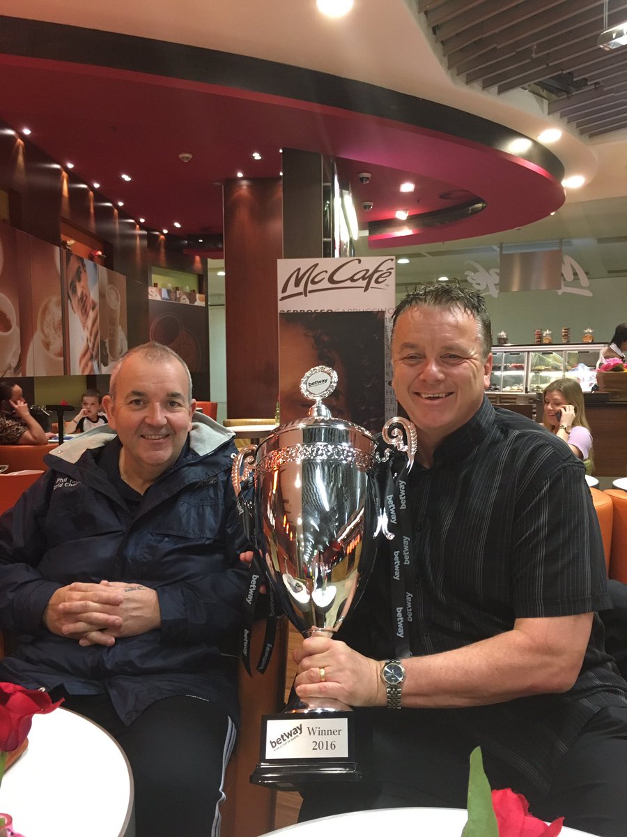 KDeller138's tweet photo. If you are a darts person please join the challenge of posting your fav darts photo. Just 1 picture, no description. Please copy the text in your status, post a picture &amp; look at some great memories/pictures! https://t.co/EsbElNYfi6
