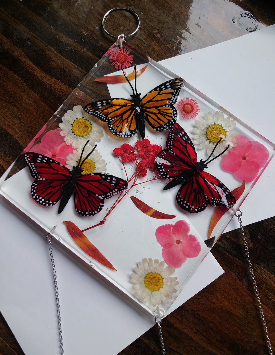 MissSlay77's tweet photo. Monarch Hanging Mobile🦋 https://t.co/rpOopIO6Mo