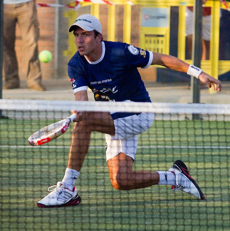 El miércoles 1 de abril comenzaremos con los vivos en nuestro perfil de Instagram. Estos serán los invitados de la próxima semana:
📽️ 1/4: @NitoBrea.
📽️ 2/4: <a href="/ChiconGomes/">Francisco Gomes</a>.
📽️ 3/4: <a href="/PadelJakeBenzal/">jake benzal</a>.
📽️ 4/4: Eduardo Willers.
📽️ 5/4: <a href="/FabriCattaneo/">FabriCattaneoPadel</a>.
#guiamundialdepadel