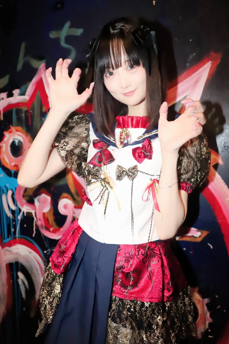tahion_white's tweet photo. #みーうーにゃ〝ー ฅ^ΦωΦ^ฅ
#Nsaoi さん生誕祭 #望月みうな 7部 前半出演
55時間!?やれるかやればできるもん お誕生日会2020
#みうにゃセトリ
1. #selectmystory
2.青のシグナル（カバー）
3. #MsunknowN
今日もみうにゃライブ楽しかった！
2020/3/29（日）
#四谷
#四ツ谷アウトブレイク
#望月みうな https://t.co/ED0lYZfmEY