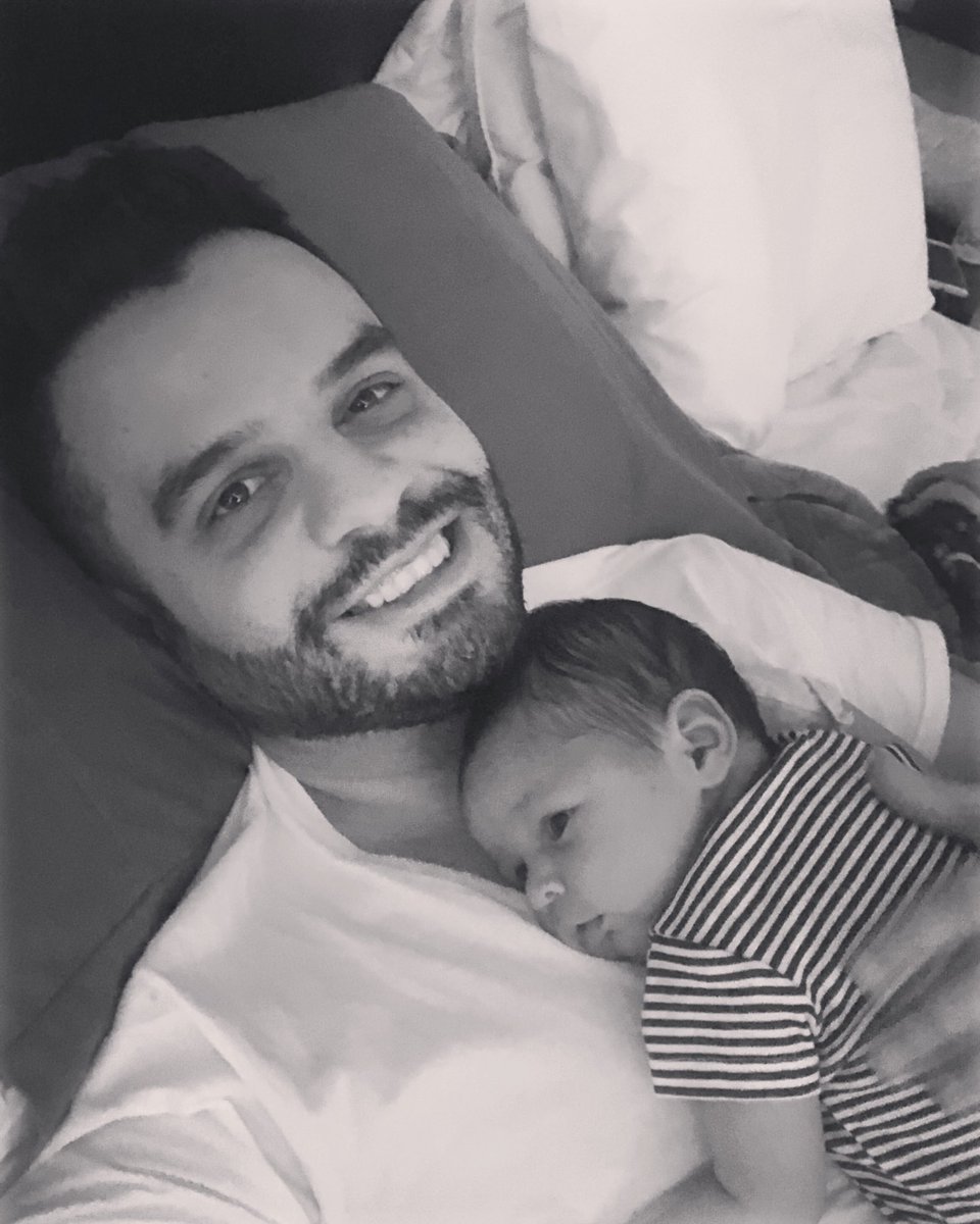 josuecomedy's tweet photo. Disfrutando mis mañanas con mi bebé. Te amo hijo ❤️ 
.
.
.
#josuecomedy #adrienjosue #love #familia #mibebé #daddy #dadandson #mihijo #amor #familyofthree https://t.co/cpYC43l7dk