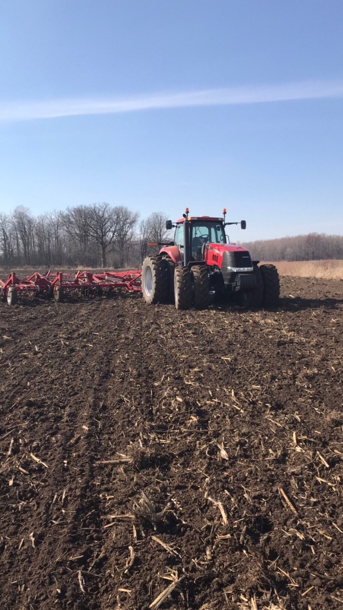 Worked a bit of ground Friday #plant20 #caseih