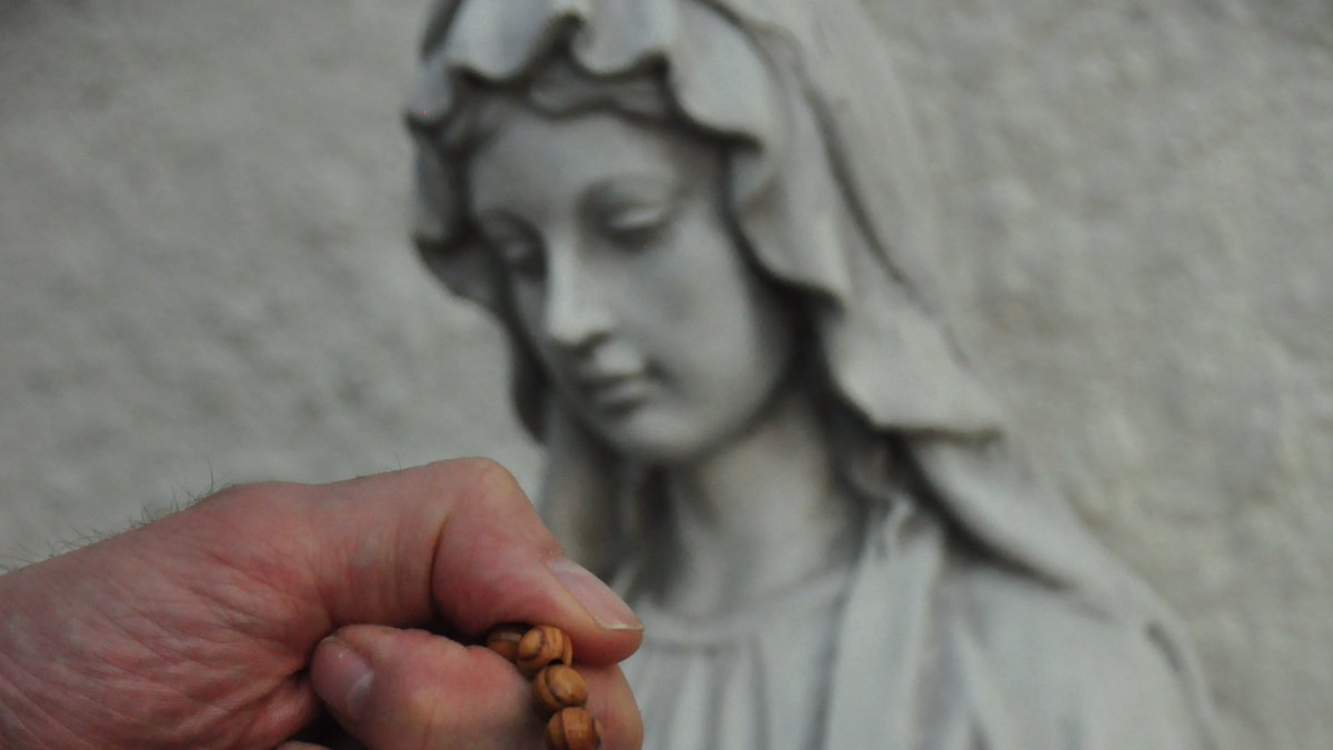 Our Lady, Pray to End CoronaVirus! #PraytoEndCoronaVirus #Prayers