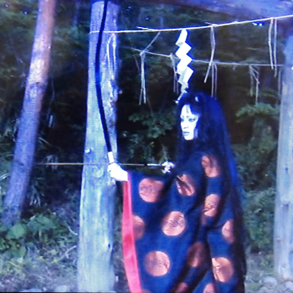 Ok Soogle 陰陽師 の剛力彩芽演じる滝夜叉姫の狩衣と 僕が前着た入来神舞 東方鬼神の狩衣の紋様が似てた 陰陽師 Ok Soogle 陰陽師 の剛力彩芽演じる滝夜叉姫の狩衣と 僕が前着た入来神舞 東方鬼神の狩衣の紋様が似てた 陰陽師
