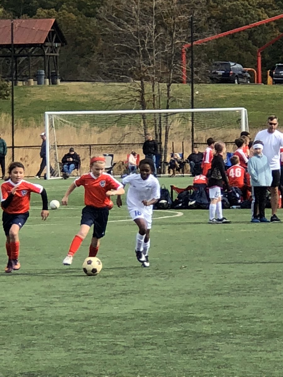 If you are a football person please join the challenge of posting a football photo. Just one picture, no description. Please copy the text in your status, post a picture and look at some great memories/pictures. Missing football so very much!