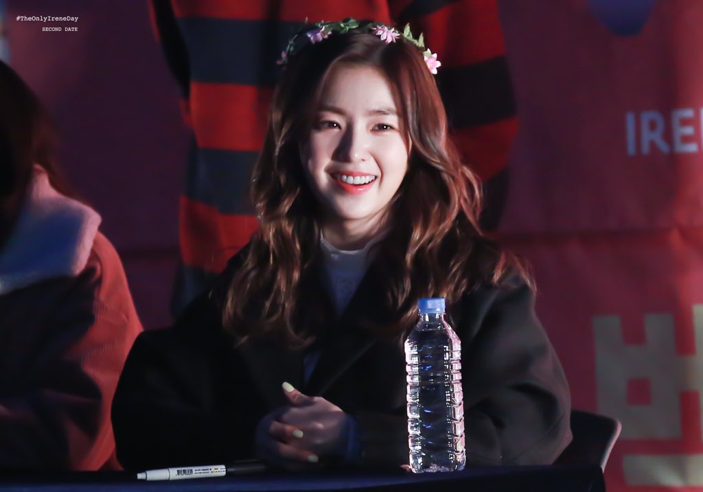 SeconDate329's tweet photo. 「🌌I don't know why, but every time I look into your eyes, I see a thousand falling shooting stars and yes I love you. 🥰」

🎂Happy birthday to my one and only.

#HappyIRENEDay
#TheOnlyIRENEDay
#이시대_최고의여성_배주현 https://t.co/99PE6OiJvf