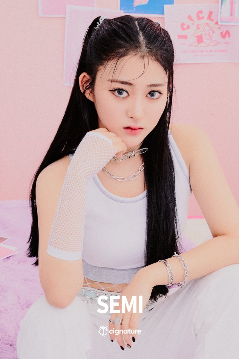 cignature_J9's tweet photo. cignature debut lead single B
'아싸 (ASSA)' Concept Photo 1

#cignature #시그니처 #채솔 #지원 #예아 #선 #셀린 #벨 #세미 #아싸 #ASSA https://t.co/JBFh2iCFvi