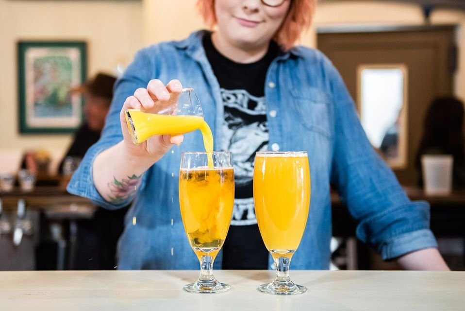 Make this Sunday a stress-free one! Order your favorite <a href="/tarponriverbrew/">tarponriverbrewing</a> dishes for curbside pickup! Don't forget to grab your favorite package beer, crowler fills and ready to drink cocktails TO GO! 🍻

tarponriverbrewing.com