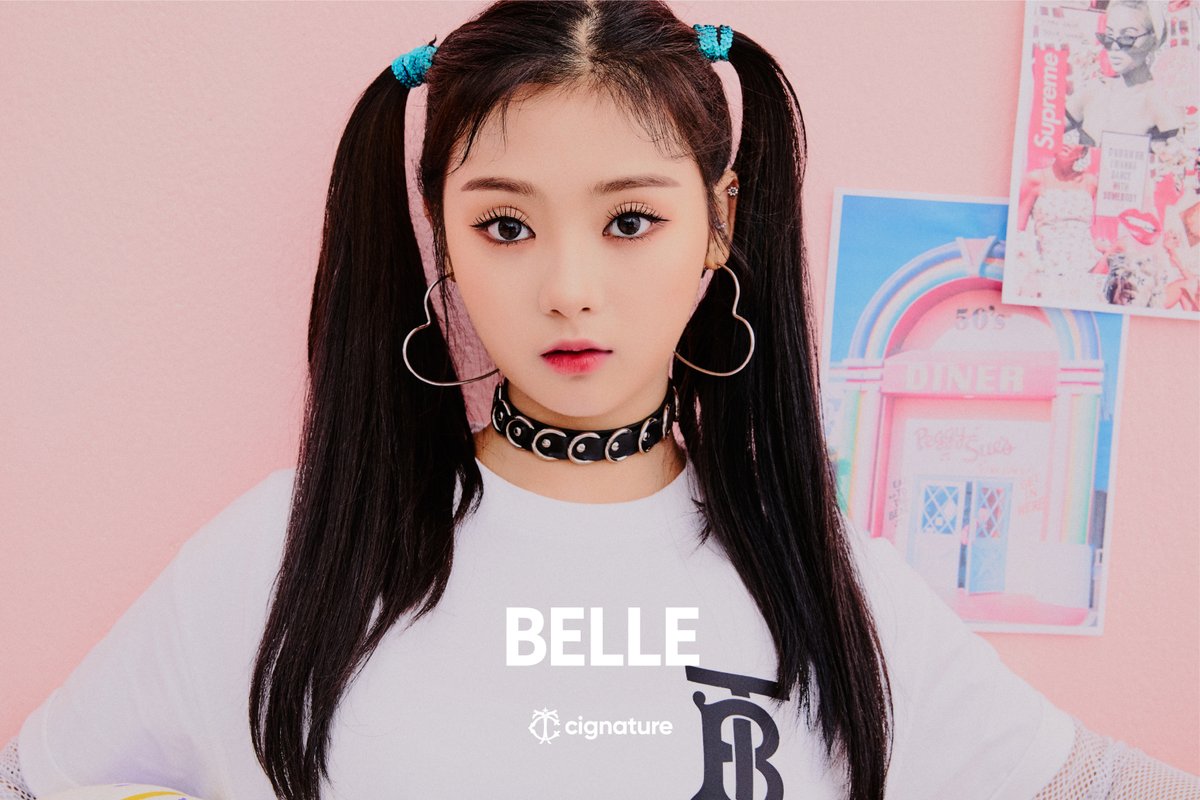 cignature_fr's tweet photo. 📸 | 29.03.20 ー TEASER

↳ (#CIGNATURE)
 
Voici les premières photos teaser de #Seline, #Belle et #Semi pour le comeback des filles avec #ASSA ! ❤
_____
© cignature_J9 https://t.co/XhNp4dn3Qb
