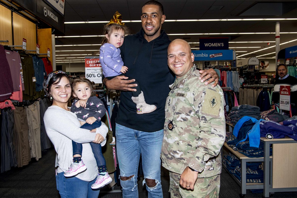 spurs_way's tweet photo. To all medical staff, first responders, and military personnel we want to say THANK YOU! 👏🖤
Leave a 🖤 in the comments for these amazing men and women, and please share your story with us if you or your family has been affected by COVID-19.
#NBATogether | #SpursHealthyLiving https://t.co/9eb5IYu4D4