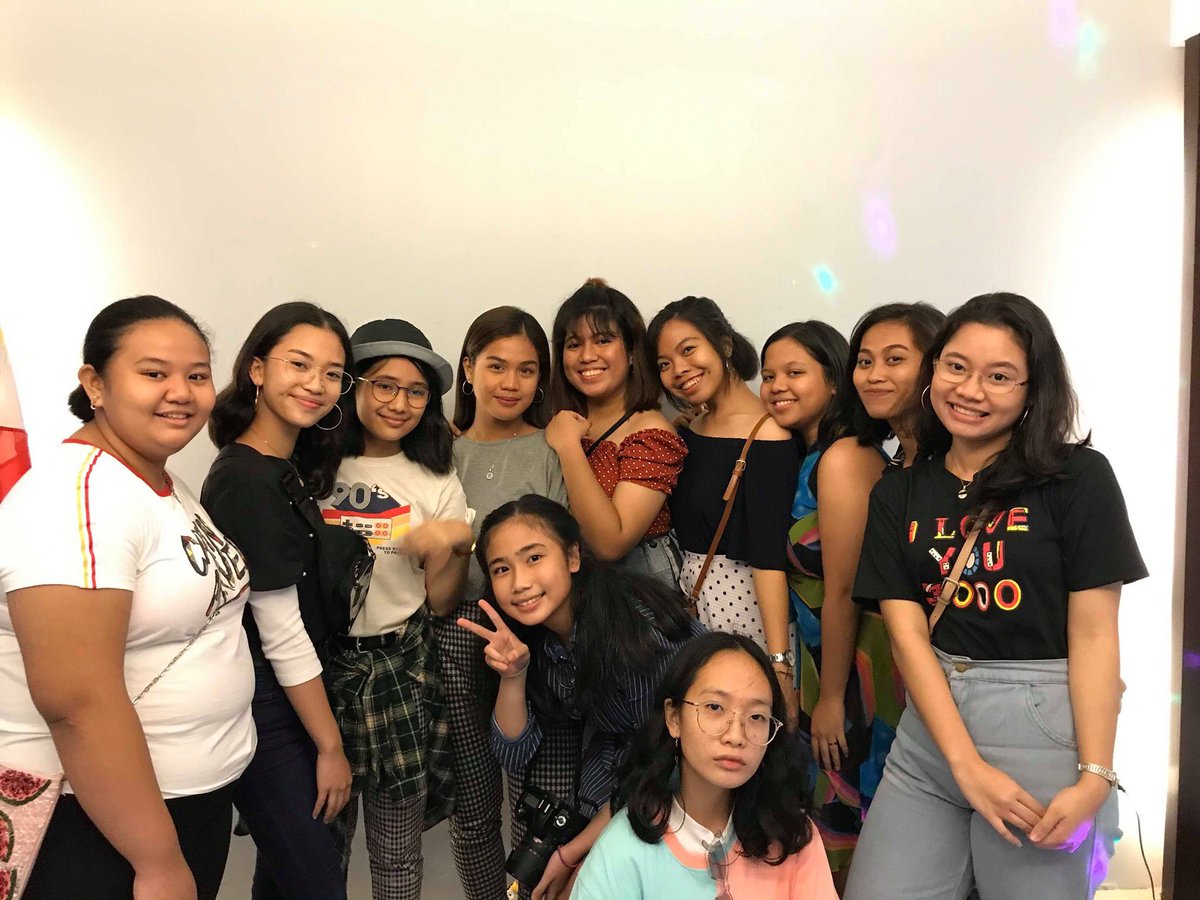 icpc_pym's tweet photo. Christmas Party - Retro 🥳👩🏻‍🎤🧑🏻‍🎤👨🏻‍🎤
December 27, 2019 https://t.co/CGvGZ2ckej