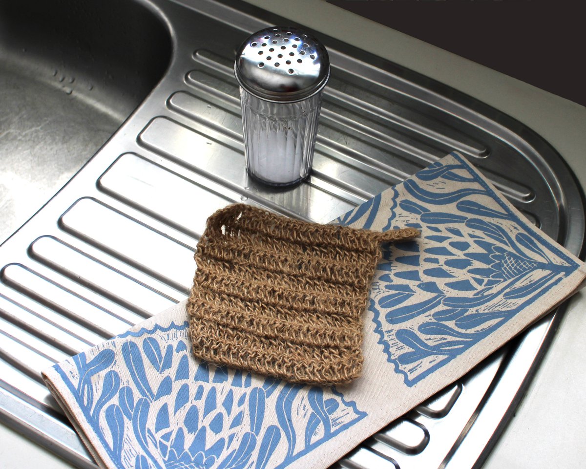 ★★★★★ "Beautifully made! Can’t wait to put it to use!" Jenna S. etsy.me/340YpAM #etsy #housewares #cleaning #brown #housewarming #tawashi #kitchenscrub #scrub #scourer #wastefree