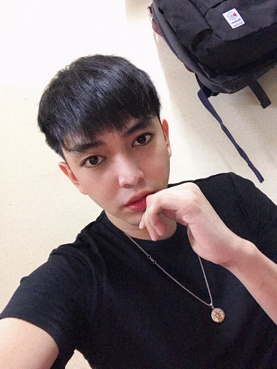 akosirentot's tweet photo. Hi Everything!🤣 https://t.co/td55VQM0iv