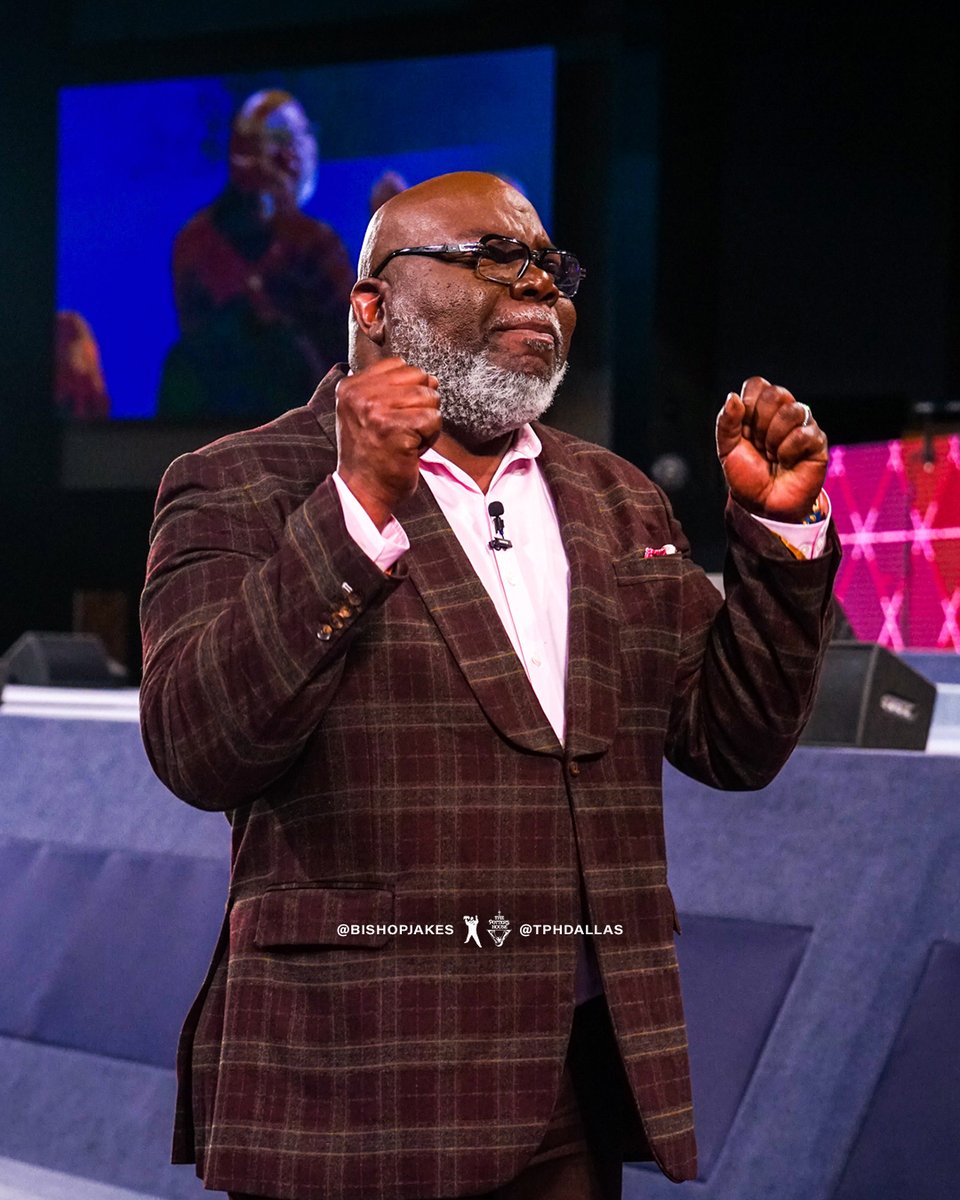 BishopJakes's tweet photo. Thank you for joining us online today! Be sure to watch the rebroadcast of “Strange Tears" at https://t.co/6TB6JThmtn or via the T.D. Jakes Mobile App! #StrangeTears #SundayMorning https://t.co/zAa4YL4xMz