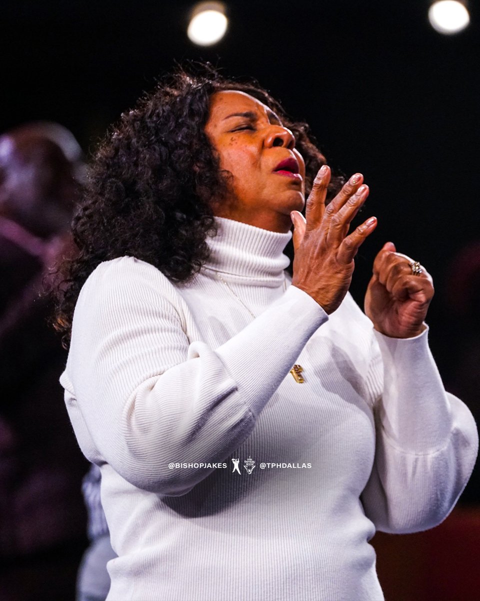 BishopJakes's tweet photo. Thank you for joining us online today! Be sure to watch the rebroadcast of “Strange Tears" at https://t.co/6TB6JThmtn or via the T.D. Jakes Mobile App! #StrangeTears #SundayMorning https://t.co/zAa4YL4xMz