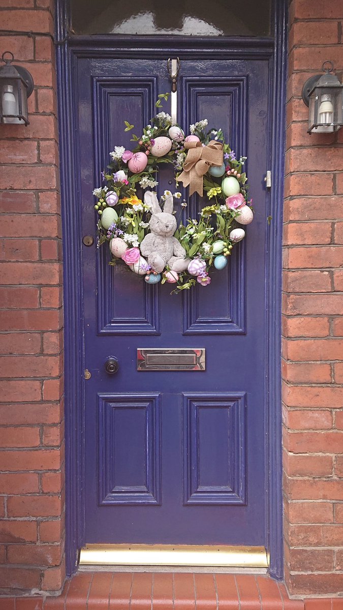 LouiseFBarth's tweet photo. Easter ready... #doorwreath #bunny #easter #eggs #eastertrees https://t.co/AvZeNA9zEp