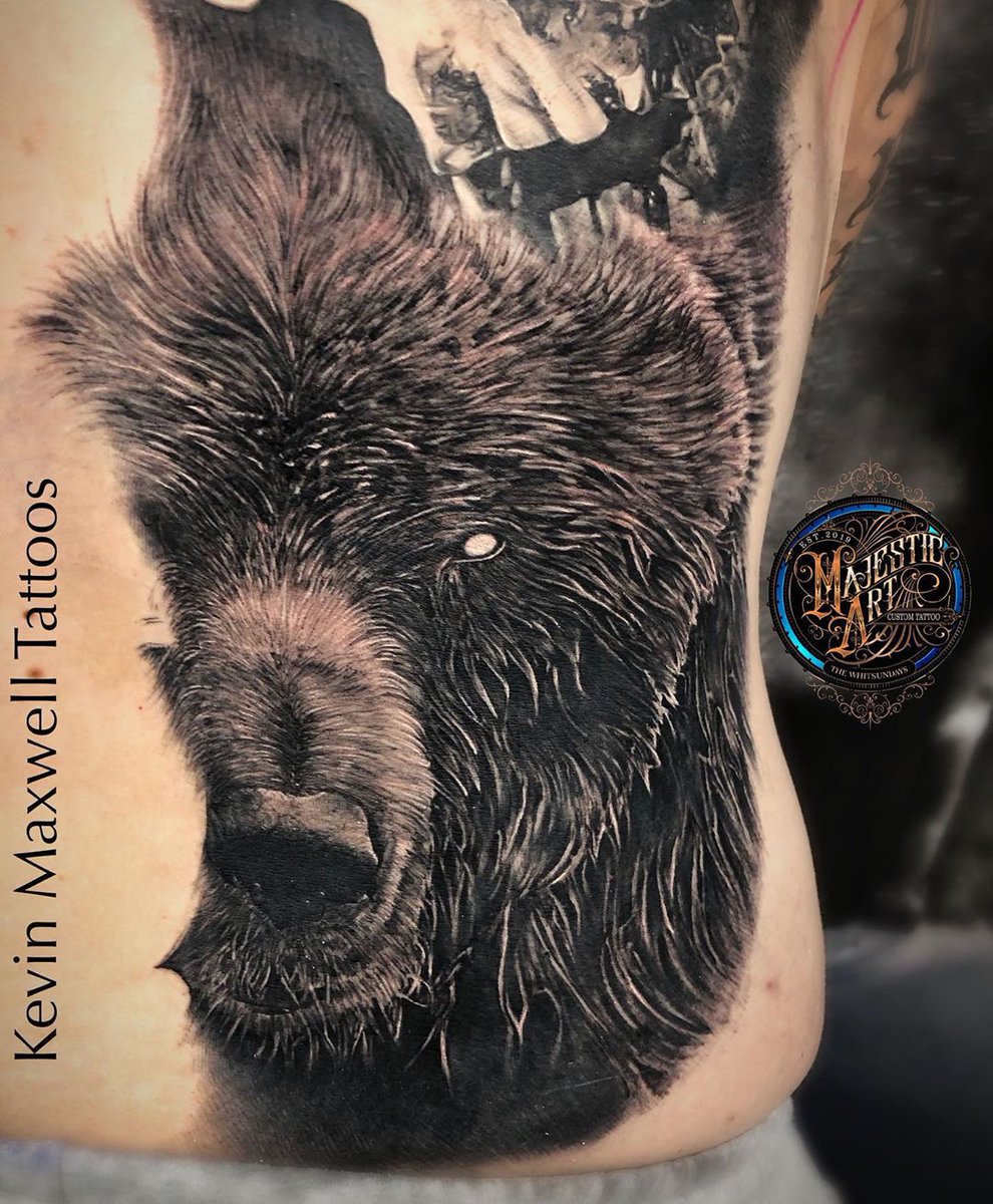 Some more work-in-progress from @kevinmaxwelltattoos on Instagram

#painfulpleasures #tattoosupply #blackandgreytattoo #blackandgrey #realismtattoo #realistictattoo #beartattoo