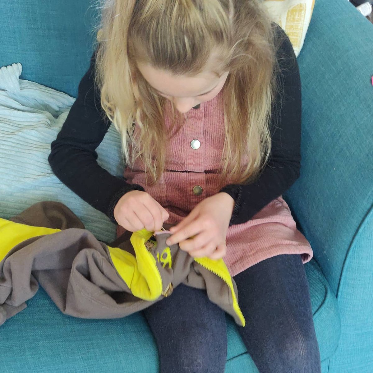 vwietecha86's tweet photo. Thank you @PolegateSchool  we have already started learning a new life skill.🧵✂️👕 https://t.co/9aIYanwqWQ