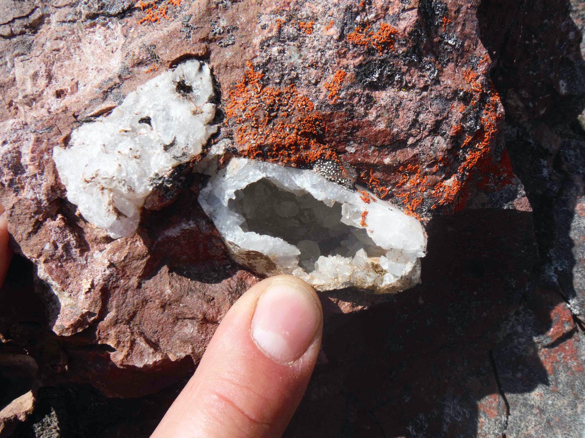 drcrater's tweet photo. Final day of #7DaysOfFieldwork Tough choice but here's the ~36 km diam. 286 Myr. old West Clearwater Lake impact structure #Quebec🇨🇦100 m cliffs of impact melt rock &amp; breccias &amp; hydrothermal mineralization! @westernuEarth @westernuScience @impact_craters https://t.co/ASwUkyQpYk https://t.co/6Kq2XGS10S