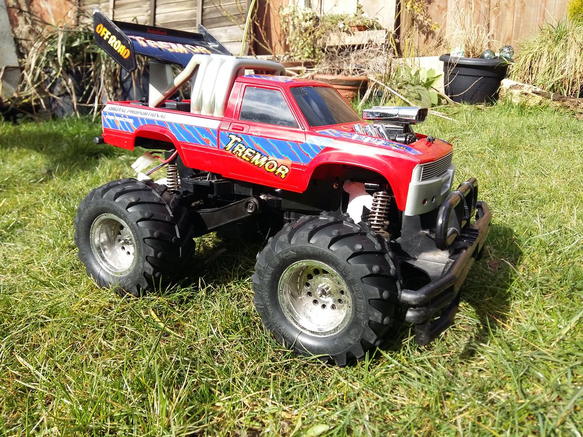 mrtimmt's tweet photo. 1999 Radio Shack Tremor, found in a house clearance 10 years ago. Stripped down for a cleaner look  #modelcitizen @Carpervert https://t.co/MrA0xXWbX6