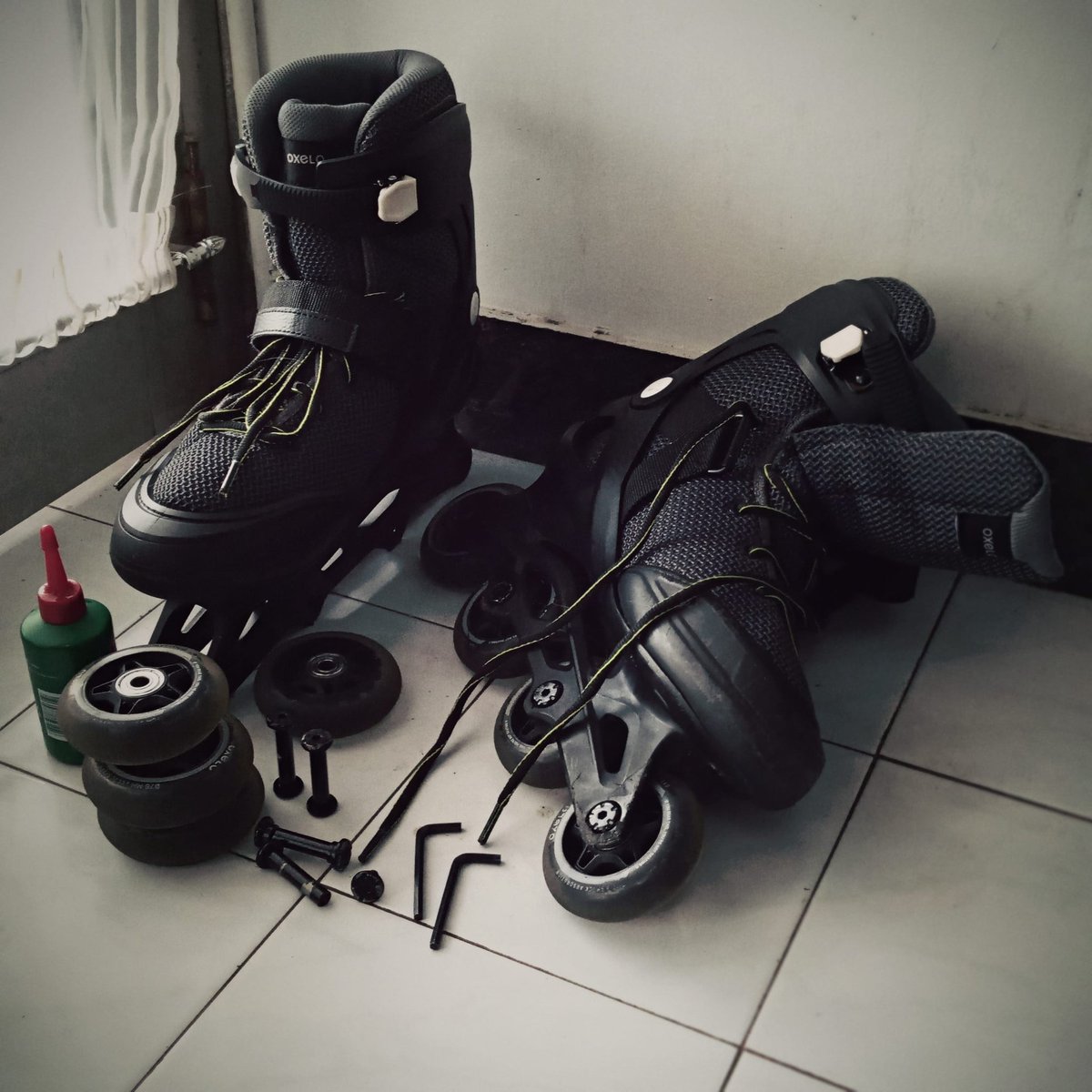 ta_putra's tweet photo. Temporary break ☕

#inlineskate #rollingathome 
#stayathome https://t.co/IW5AIPHSv4
