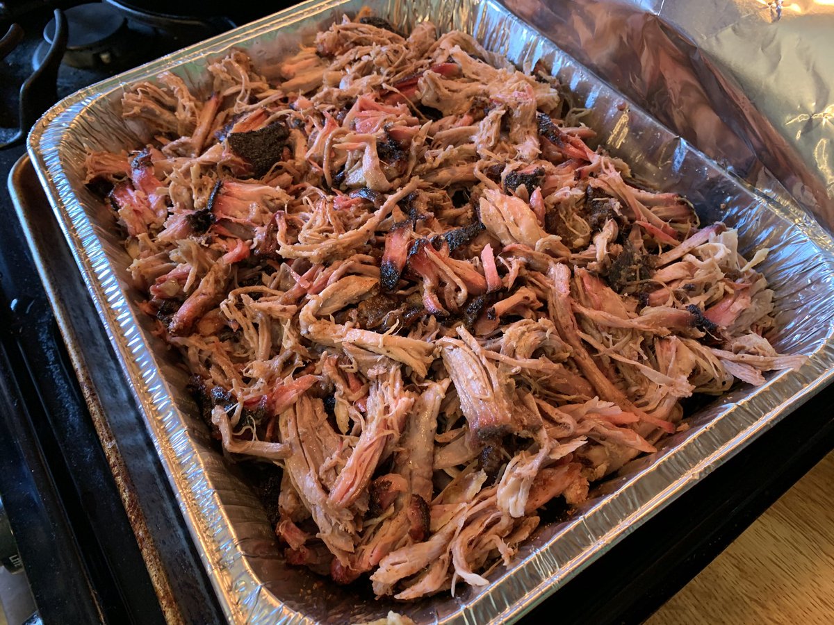 stanton_kitchen's tweet image. Pulled pork! #stantonskitchen #prepatl #food #foodservice #chef #culinary #delivery #delicious #catering #atlanta #atl #foodie #foodtruck #foodtrailer #bbq #pork #pulledpork #smoked #smokedpork #meat #sunday #sundayfunday #good #sogood #smallbusiness