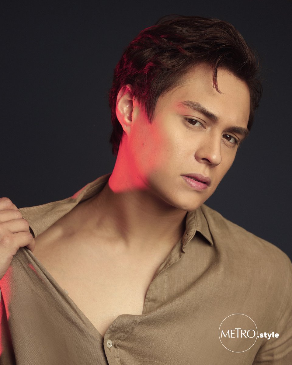baaarigood's tweet photo. Happy birthday @itsenriquegil! I just love the way you value the ppl in your life. You are at the point in your life where you know and fight for what you want. I just pray for all your heart's desires. I'm always here rooting for you! Love you!❤️

#HappyBirthdayEnrique https://t.co/Yf8lJvEcxw