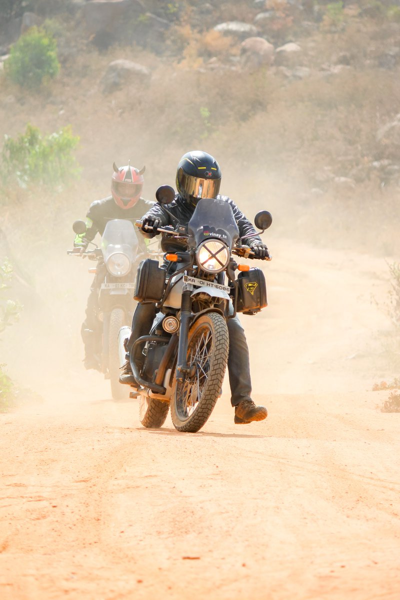 JerryTheBikeLo1's tweet photo. The Secret of Life? 
JUST ENJOY THE #RIDE
 
#lovemotos #motocustom 
#customebikers #honda #2wheels
#bikelife #bikers #motorcycle 
#travel https://t.co/LvU2i4VQxz