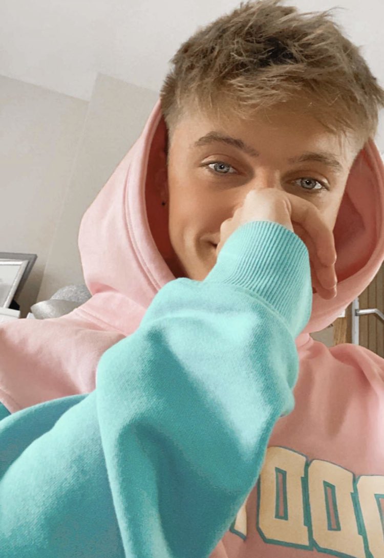 HRVY (@hrvy_rp) on Twitter photo 