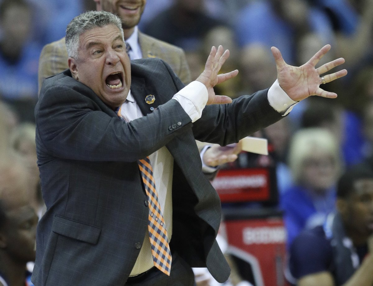 aldotcomTigers's tweet photo. ONE YEAR AGO TODAY ๐ฆ
๐๐ @AuburnMBB never trailed after half, blowing past No. 1 North Carolina to advance to the Tigers' first Elite Eight since 1986.
@chuma_okeke dominated the Tarheels with 20 points and 11 rebounds while @Therealvinoo added 9 pts and dished out 11 assists. https://t.co/ytcBpuireg