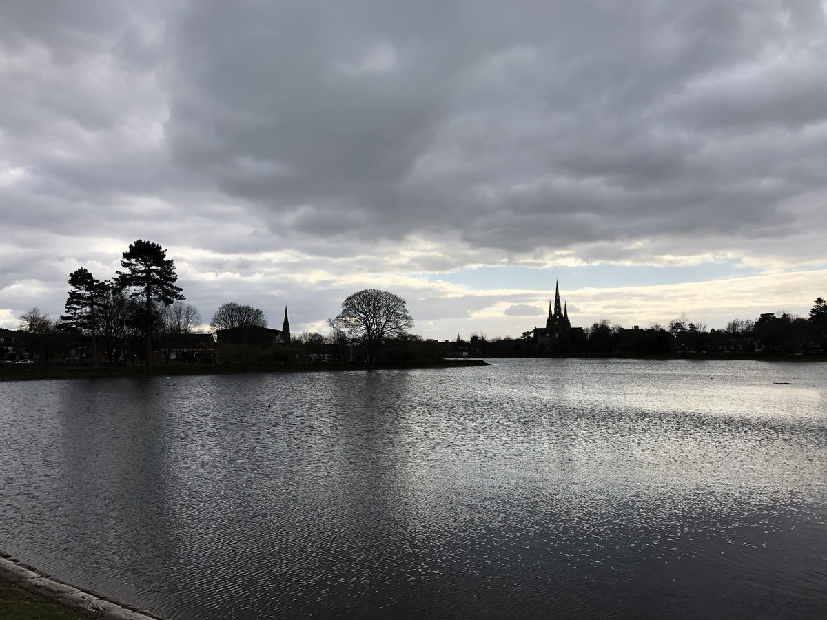 MaraLeftlung's tweet photo. Today some #clouds, #slivers of #blue #Stowe #Pool.

#sunday #someclouds #view #landscape #afternoon #today #lichfield #march #spring #staffordshire #england #uk #picoftheday #photooftheday #explore #wanderlust #photography #leftlung #maraleftlung https://t.co/zFRQJYxkX6