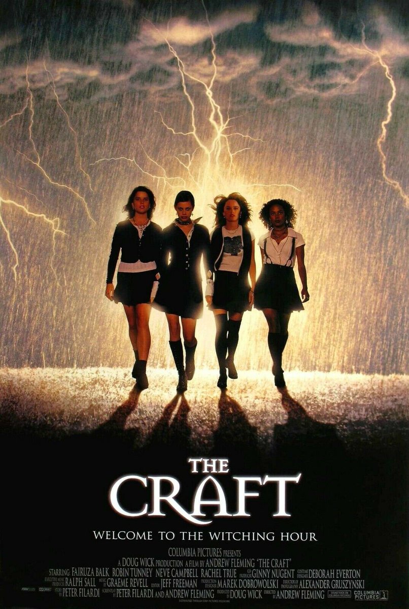 EllaaValentine's tweet photo. RT if you remember the craft ❤️❤️ https://t.co/uW06ca31qb