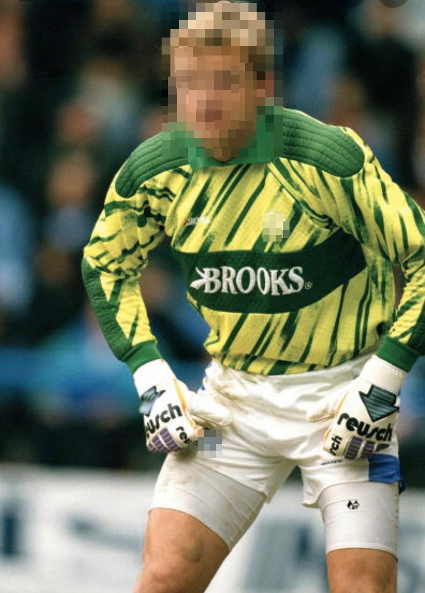 brownygkcoach's tweet photo. GK Picture Quiz... Part 3. Who is this ??
Picture 6 of 10
RT and tag GKs 👍🏻 #GetInvolved 
Compile your answers and post before 7:30pm https://t.co/fVpshzFS1J