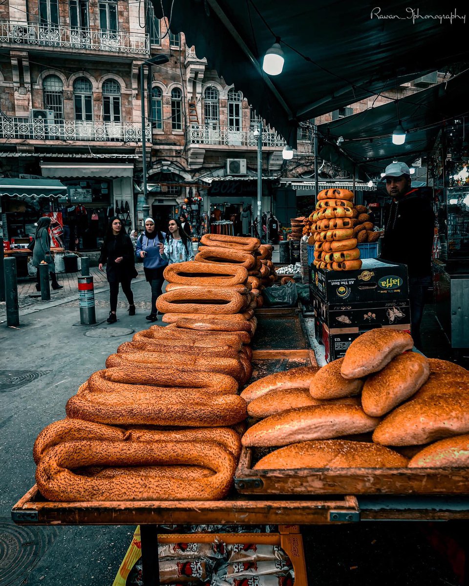 Kaak elquds كعك القدس is a special type of bread cooked in the city of Jerusalem. You can find people selling it at every corner in the city.