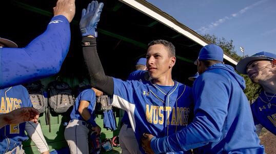 PBINJCAA's tweet photo. Operation NORTHERN EXPOSURE: Introduce amateur baseball prospects to cold-weather @NJCAABaseball @NJCAARegionXV programs.

This week’s featured baseball program is the Monroe College Mustangs (@MC_MustangsBASE). #DiamondStangs #WhyNotJUCO ⚾️ #WestchesterCounty #NewYorkState https://t.co/sPzSWm184L